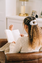 Load image into Gallery viewer, Coconut White Large Flat Round Clip