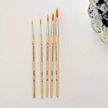 Load image into Gallery viewer, Watercolor Paintbrush Set of Five Wooden Brushes