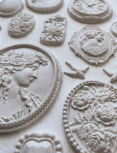 Load image into Gallery viewer, IOD Cameos 6X10 Mould