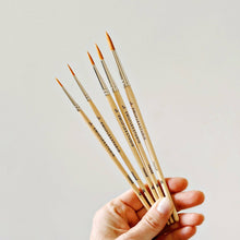 Load image into Gallery viewer, Watercolor Paintbrush Set of Five Wooden Brushes
