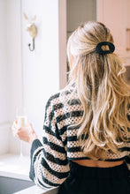 Load image into Gallery viewer, Jet Black Small Flat Round Clip
