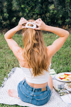 Load image into Gallery viewer, Coconut White Small Flat Round Clip
