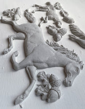 Load image into Gallery viewer, IOD Horse &amp; Hound Mould

